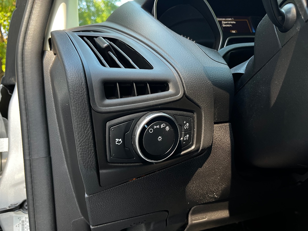 Ford Focus - фото 24