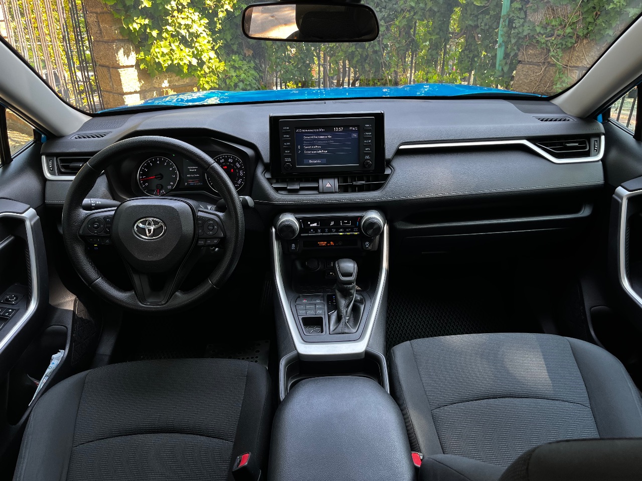 Toyota RAV4 - фото 23