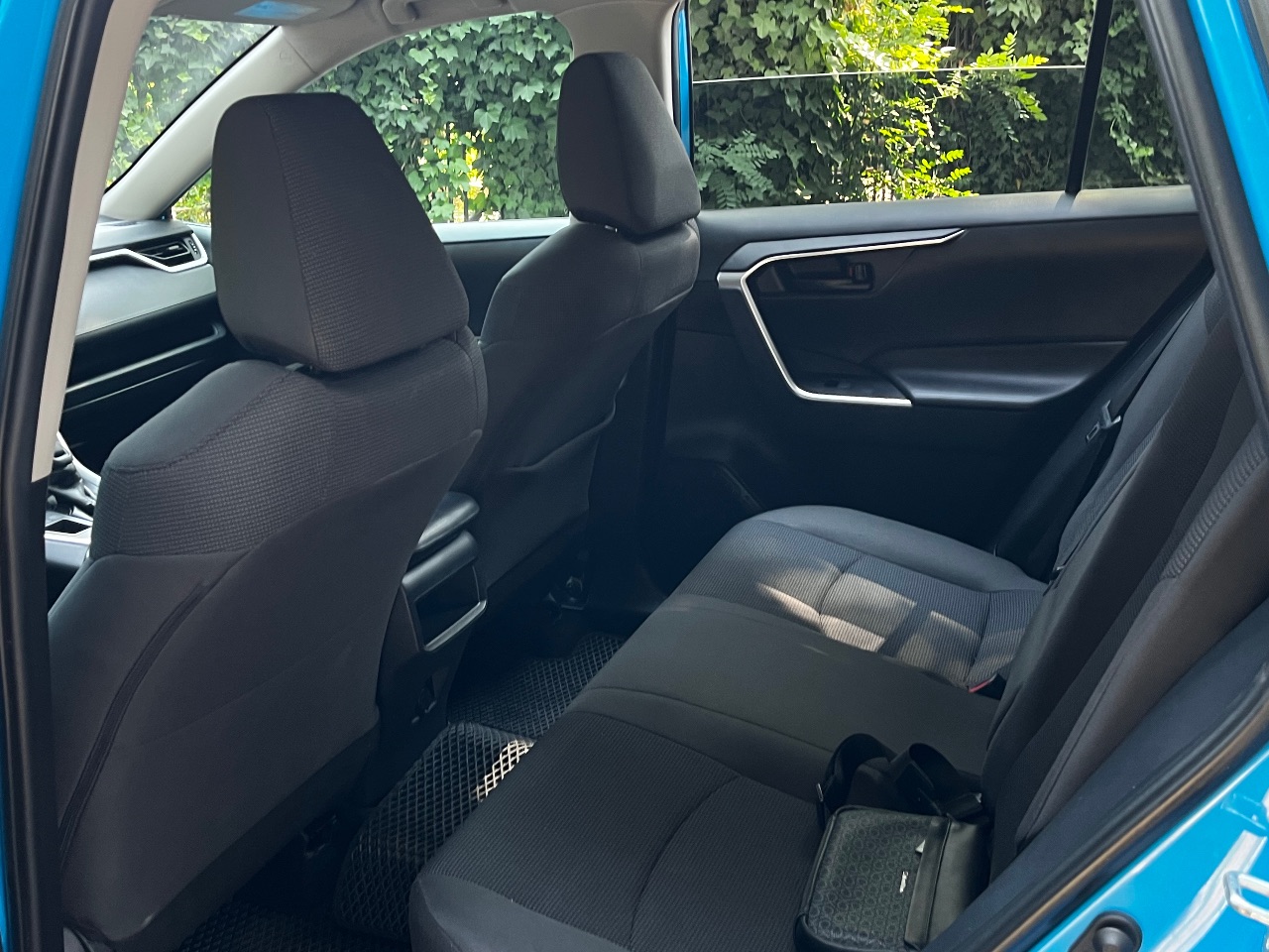 Toyota RAV4 - фото 24