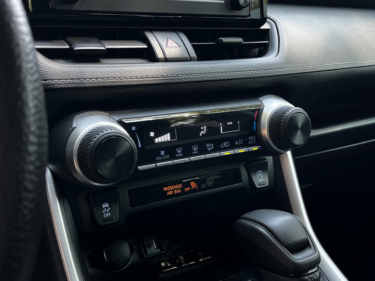 Toyota RAV4 - фото 19