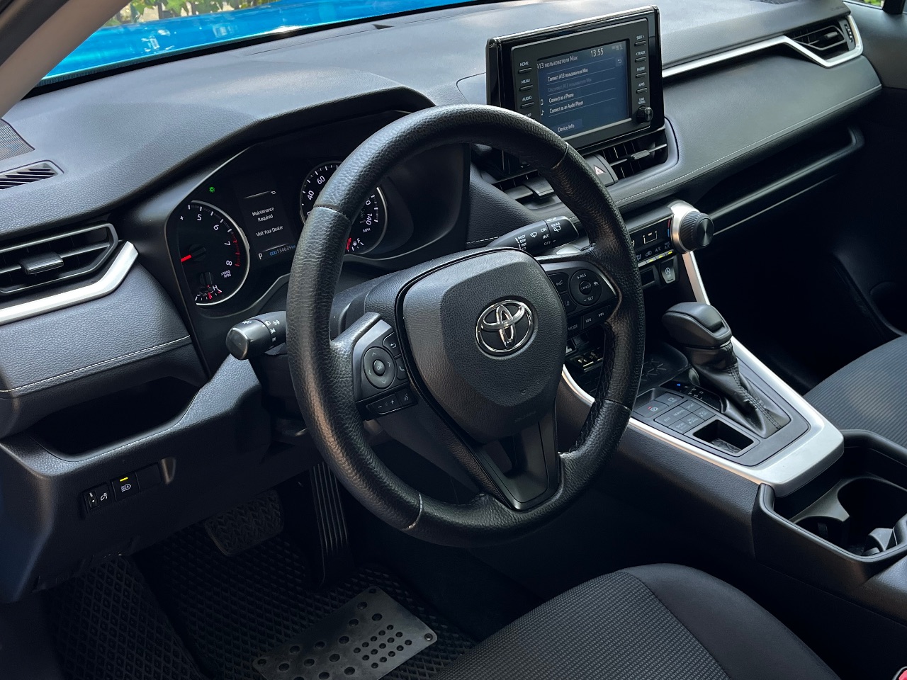 Toyota RAV4 - фото 14