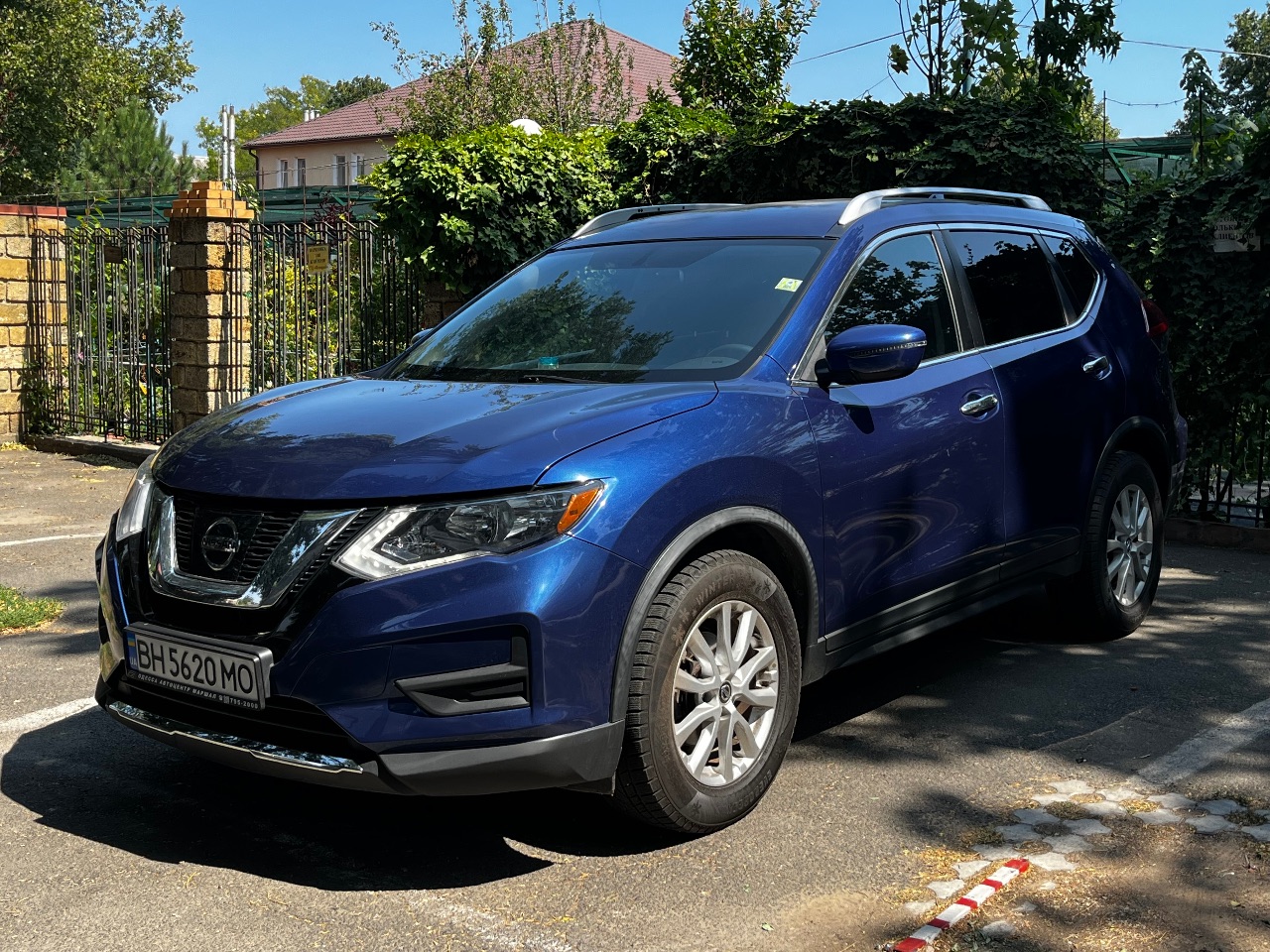 Nissan Rogue - фото 3