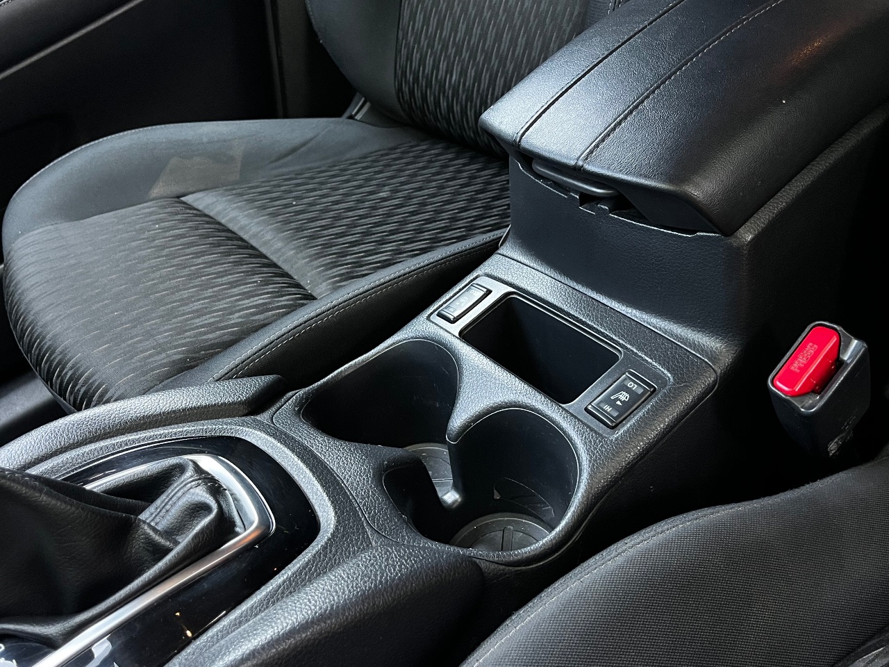 Nissan Rogue - фото 15