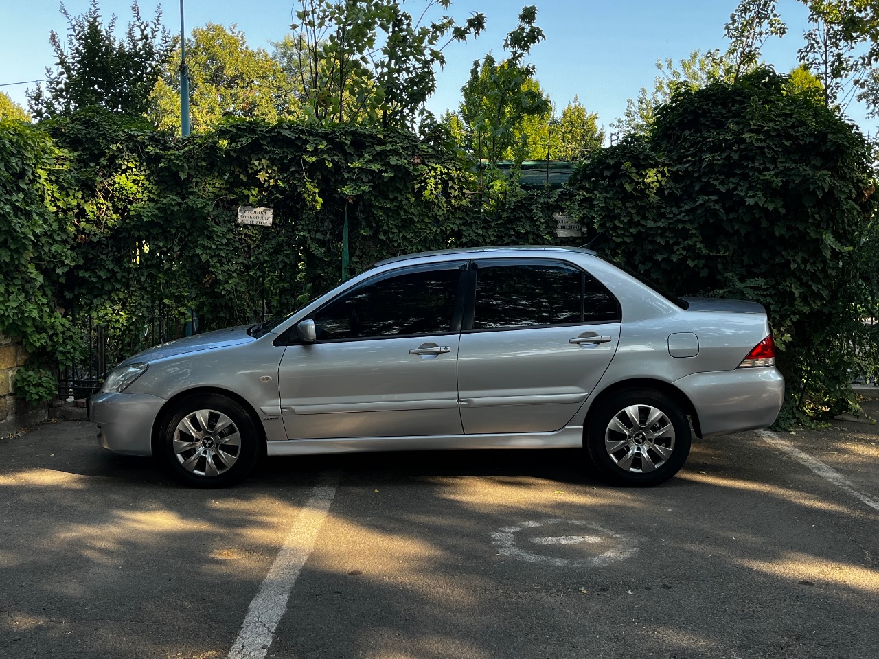 Mitsubishi Lancer - фото 8