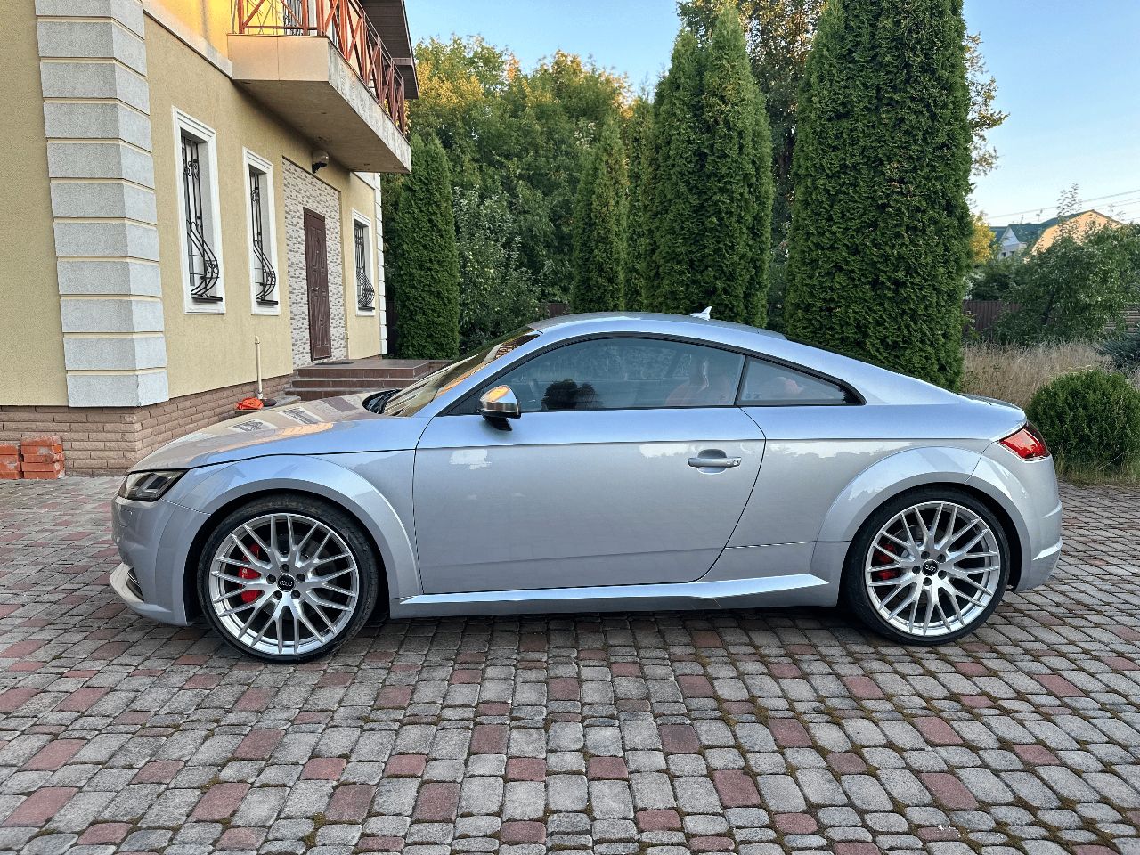 Audi TTS - фото 3