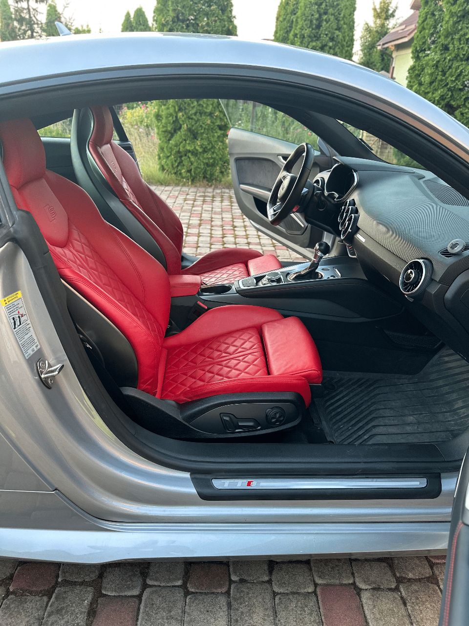 Audi TTS - фото 10