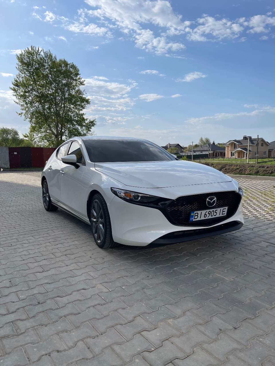 Mazda 3 - фото 1