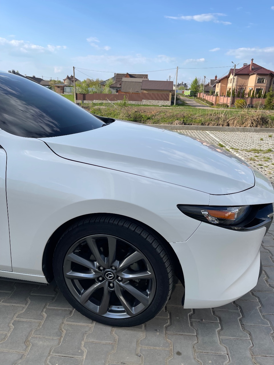 Mazda 3 - фото 3
