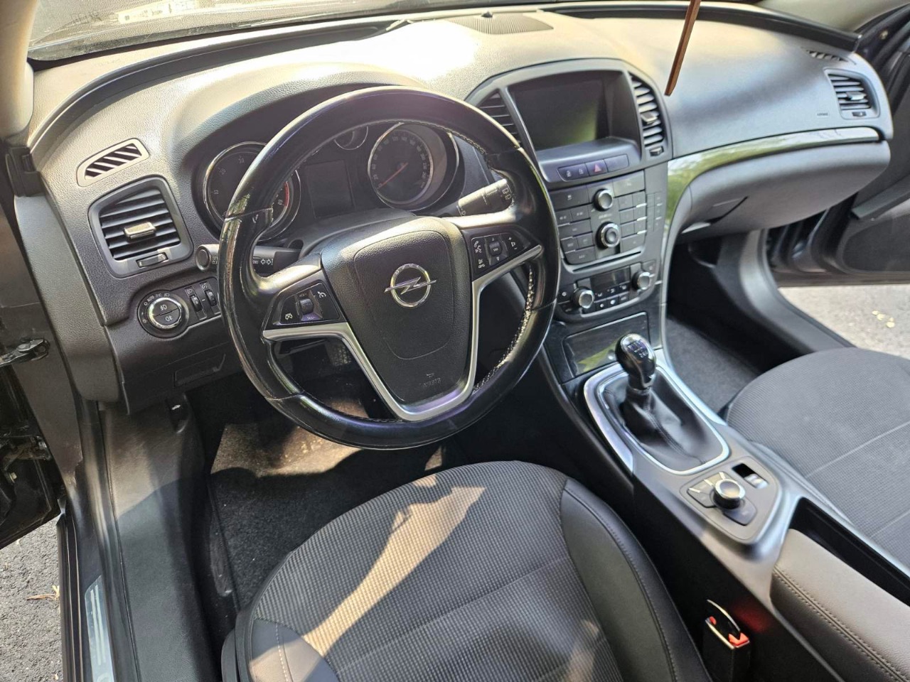 Opel Insignia - фото 27