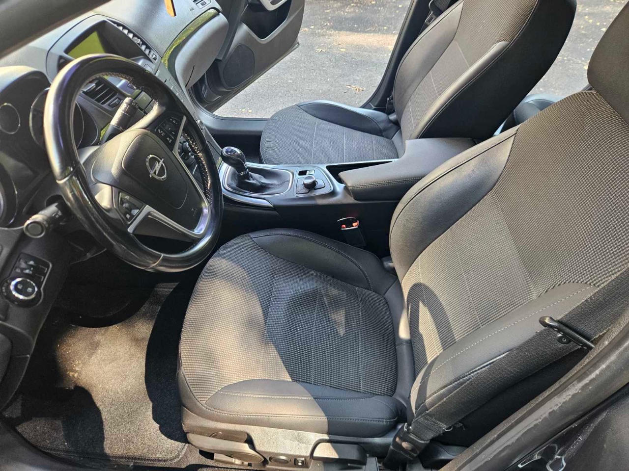 Opel Insignia - фото 30