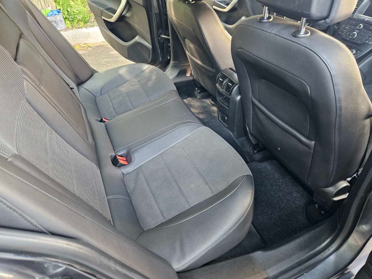 Opel Insignia - фото 18