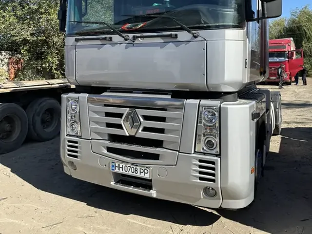 Renault Magnum - фото 2