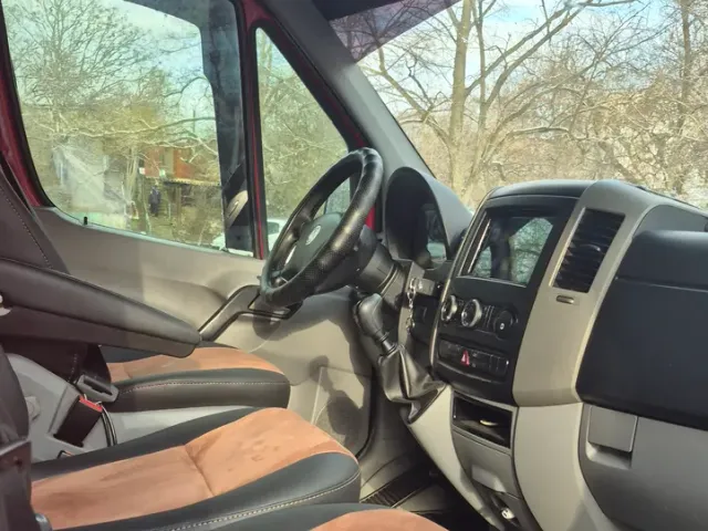 Volkswagen Crafter - фото 5