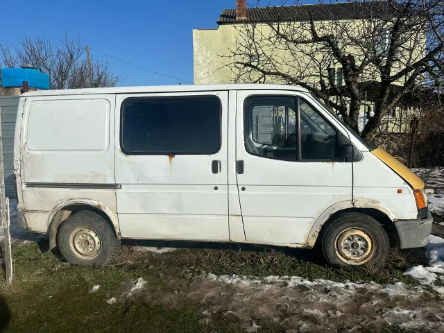 Ford Transit - фото 4