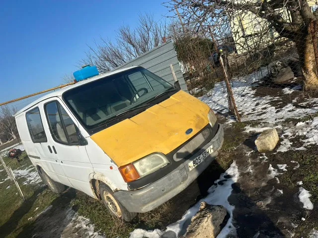 Ford Transit - фото 1