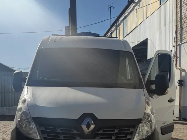 Renault Master - фото 2