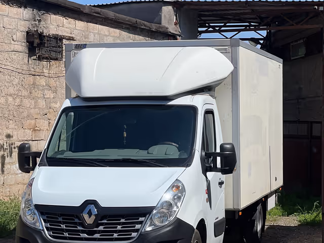 Renault Master - фото 2