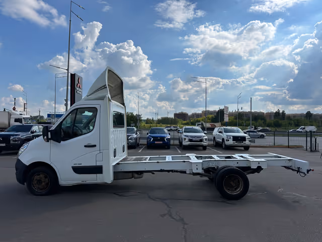 Renault Master - фото 4
