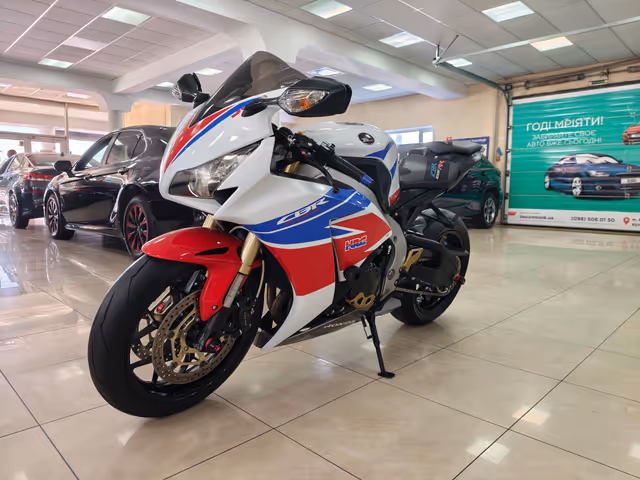 Honda CBR 1000 RR/RA Fireblade - зображення 3