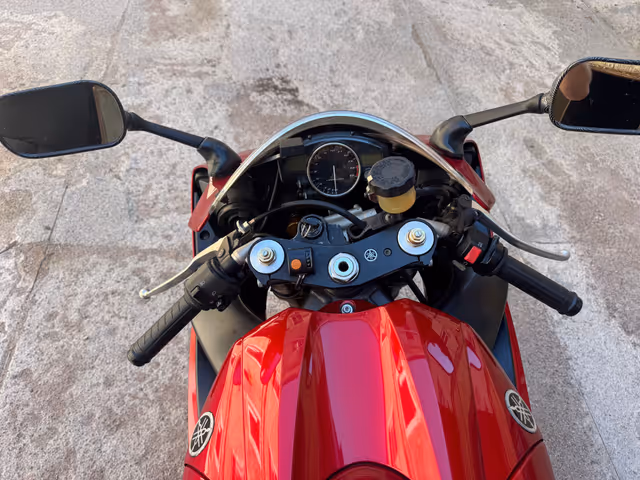 Yamaha YZF-R1 - зображення 5