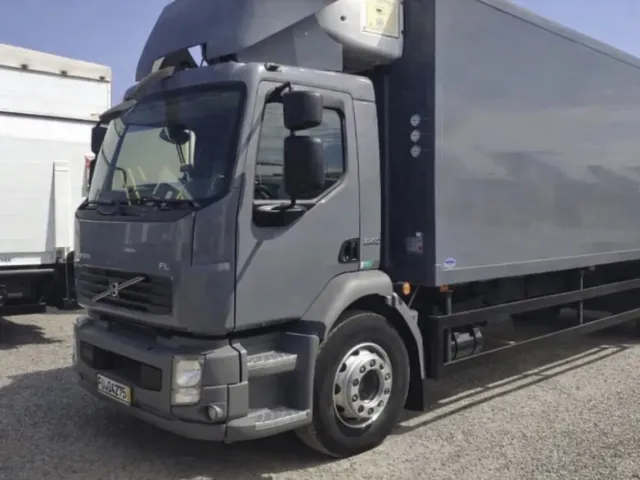 Volvo FL - зображення 1